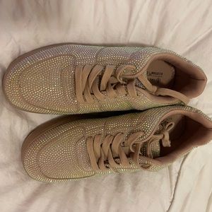 Nude studded tennis shoes